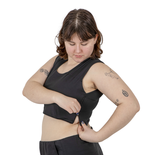 Sport Binder  on model, side view – Black, side sewn-in zipper